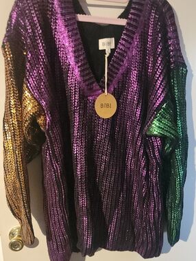 BiBi Purple Sequin V-Neck Sweater with Gold and Green Accent Sleeves